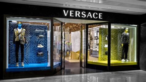 versace posizioni aperte|versace corporate office.